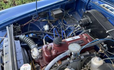 MG-B-1965-Convertible-5