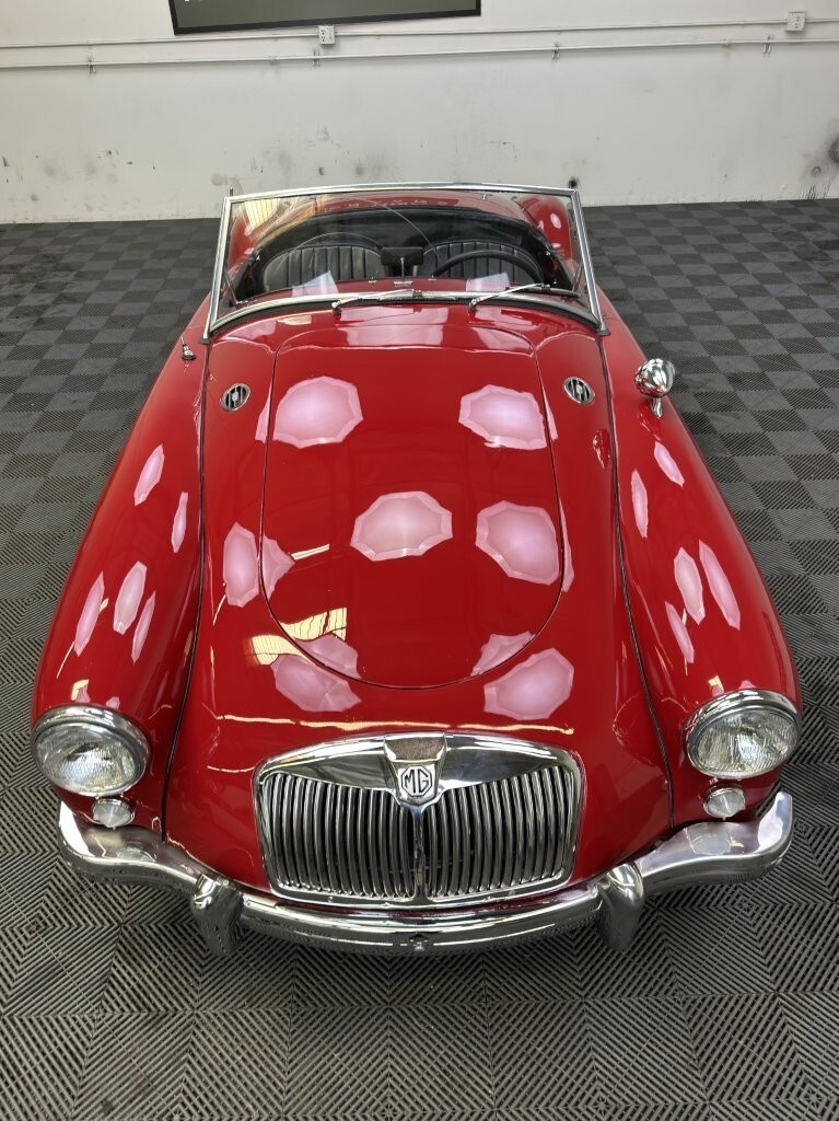 MG-MGA-1959-Convertible-10