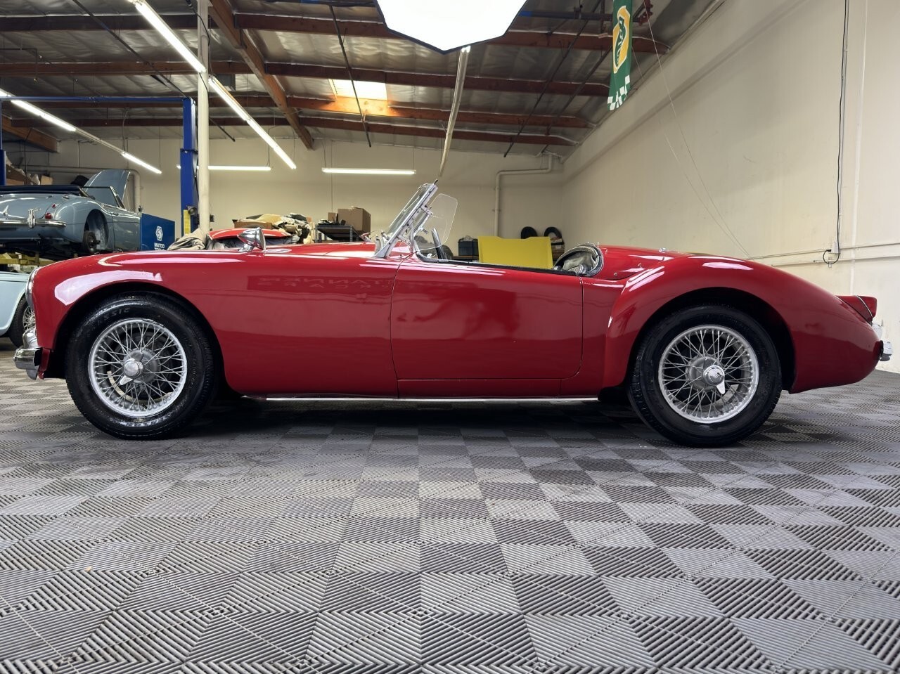 MG-MGA-1959-Convertible-6