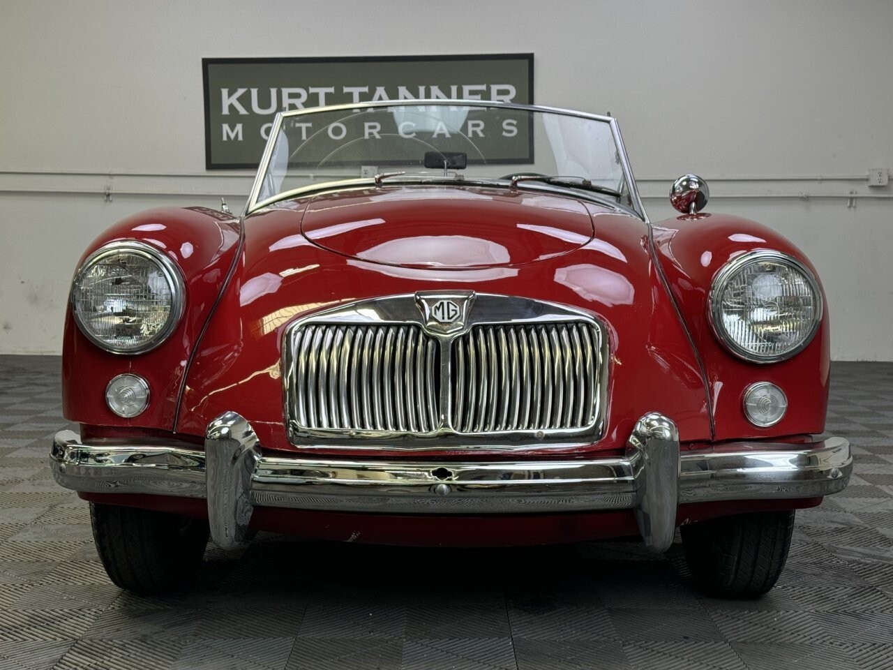 MG-MGA-1959-Convertible-9