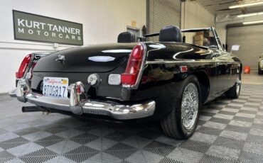 MG-MGB-1969-Convertible-2