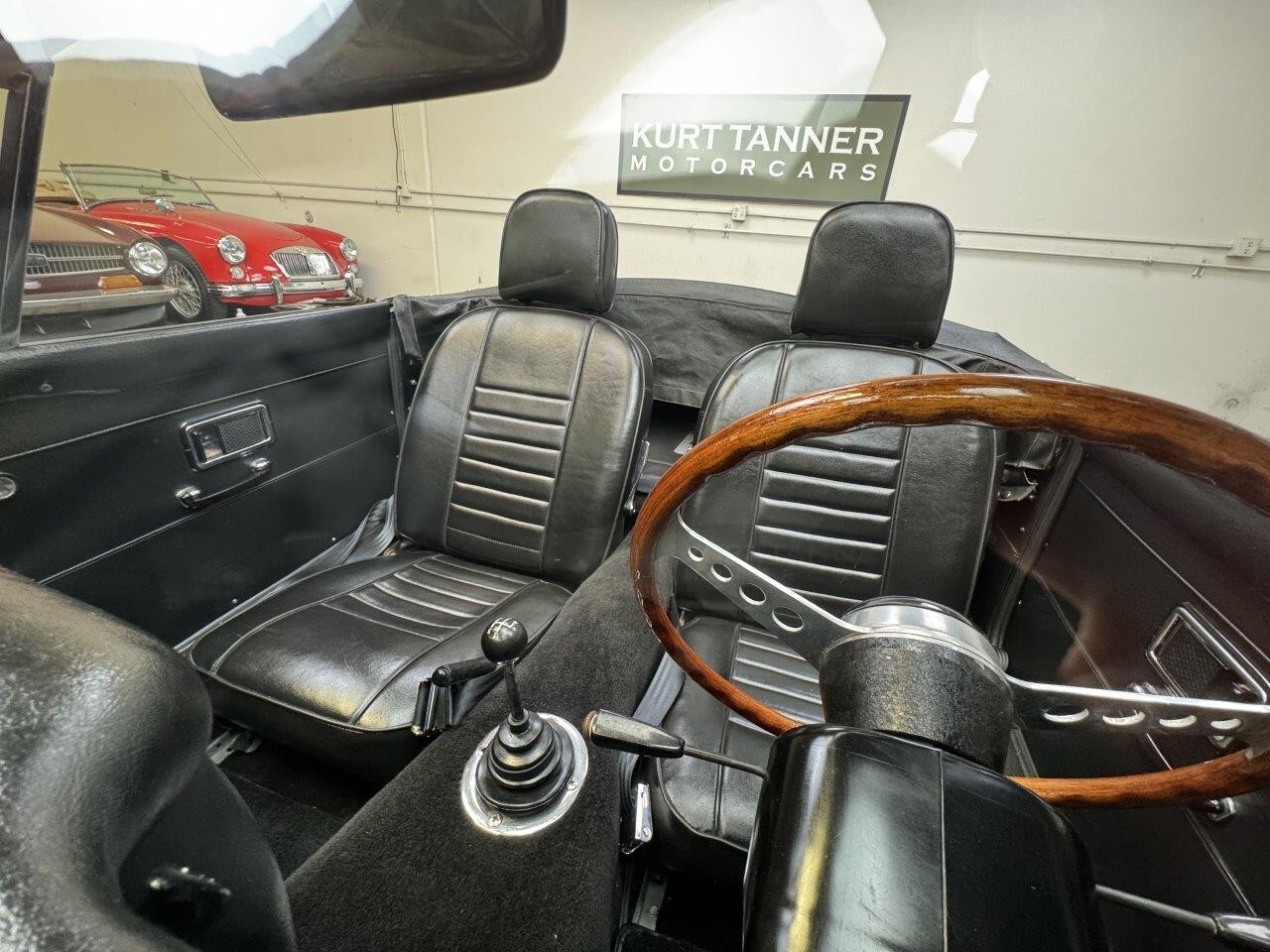 MG-MGB-1969-Convertible-21