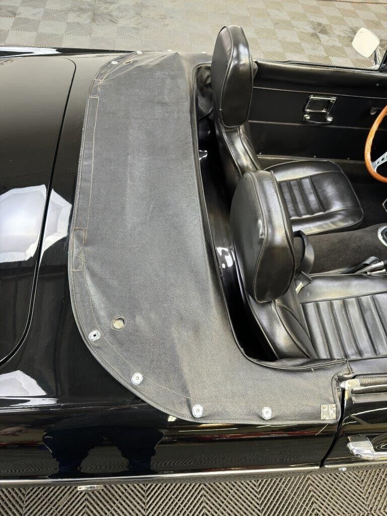 MG-MGB-1969-Convertible-23