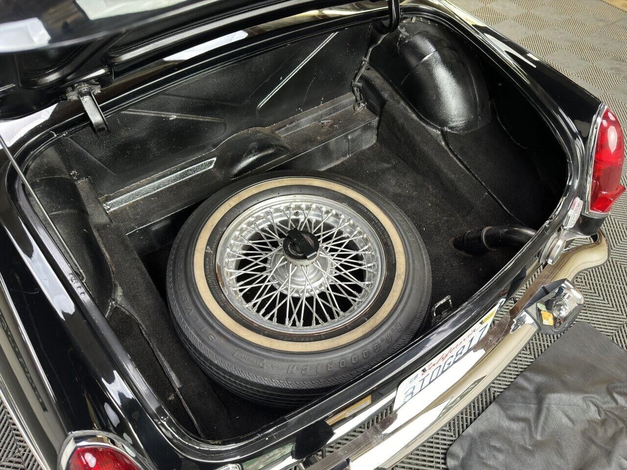 MG-MGB-1969-Convertible-25
