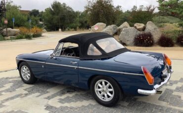 MG-MGB-1973-Roadster-12
