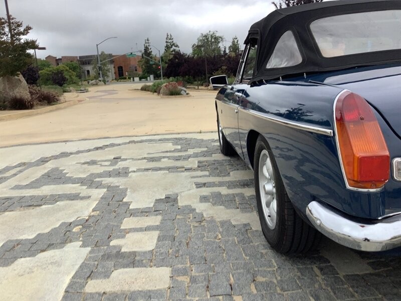 MG-MGB-1973-Roadster-13