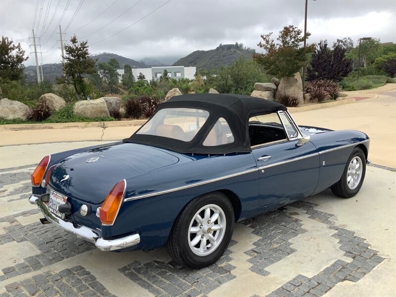 MG-MGB-1973-Roadster-14