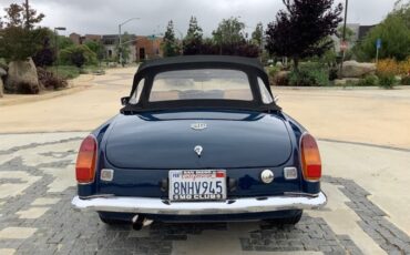 MG-MGB-1973-Roadster-17