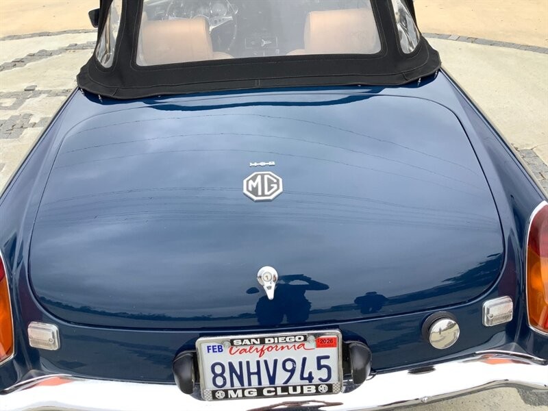 MG-MGB-1973-Roadster-19