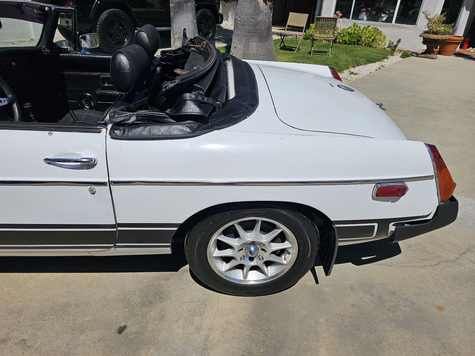 MG-MGB-1974-23