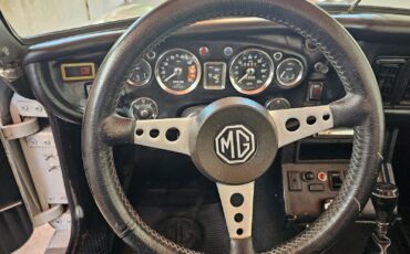 MG-MGB-1974-34