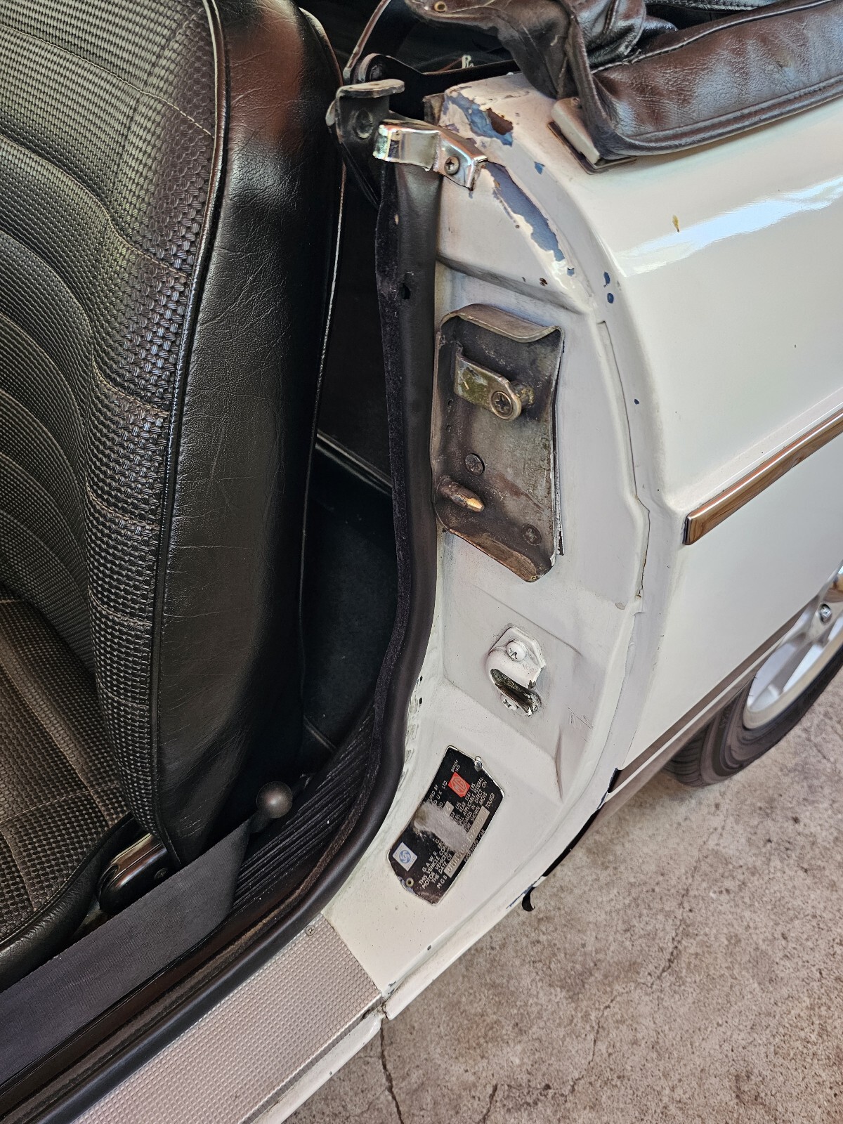 MG-MGB-1974-38