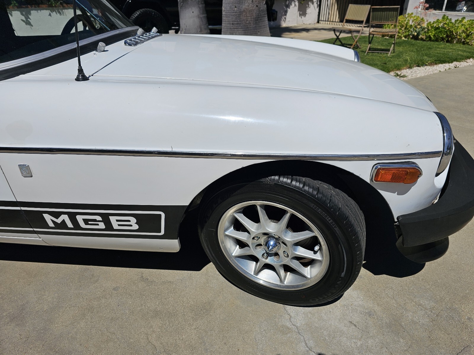 MG-MGB-1974-9
