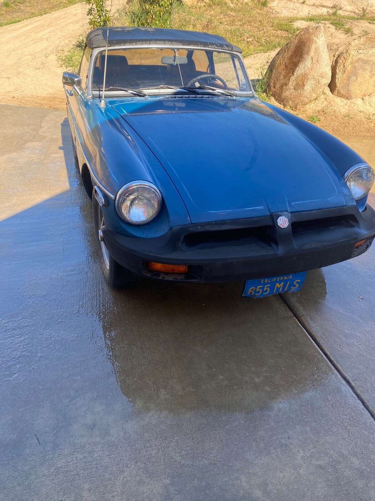 MG-MGB-1974-Convertible-1
