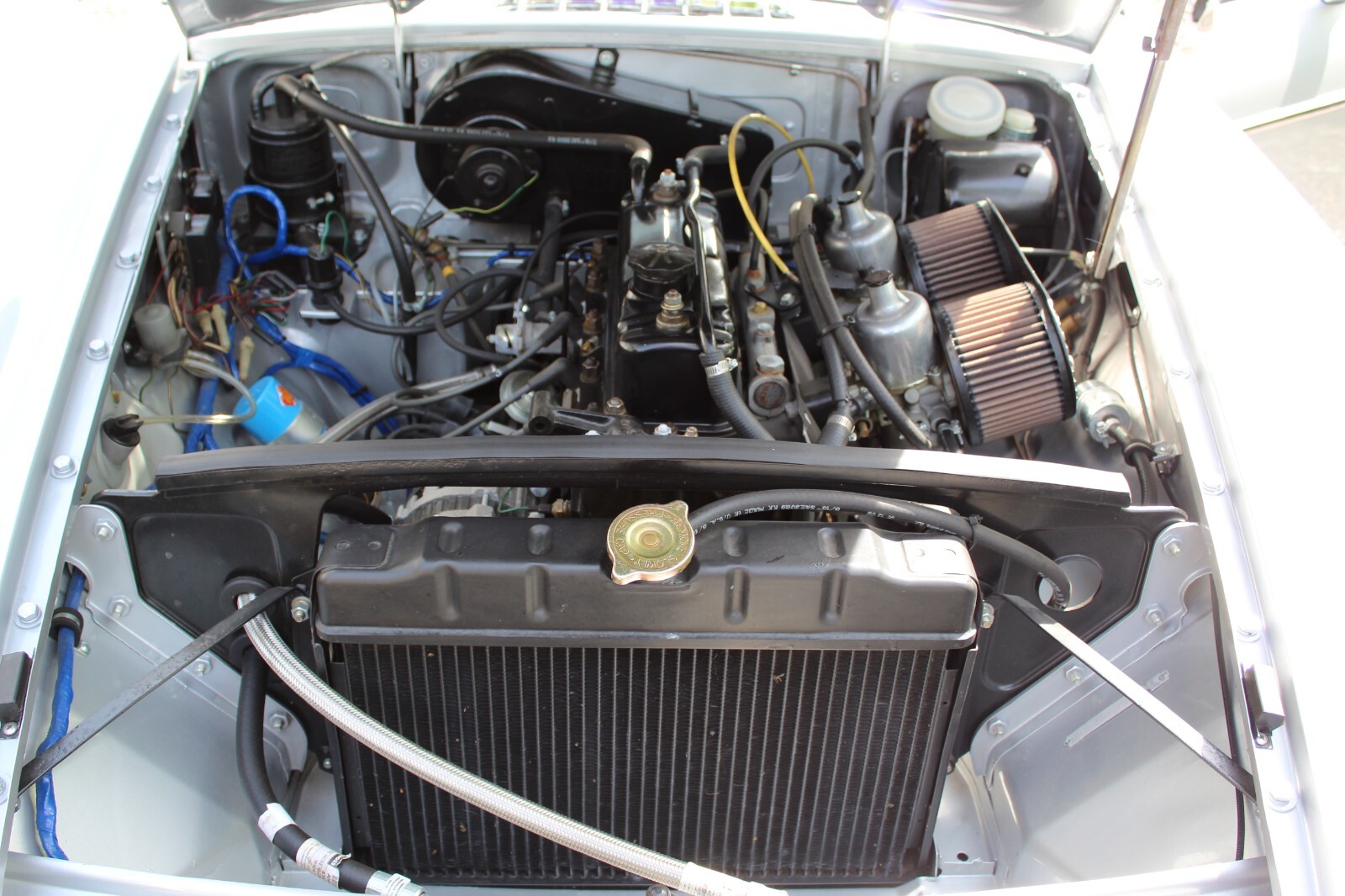 MG-MGB-1974-Convertible-12
