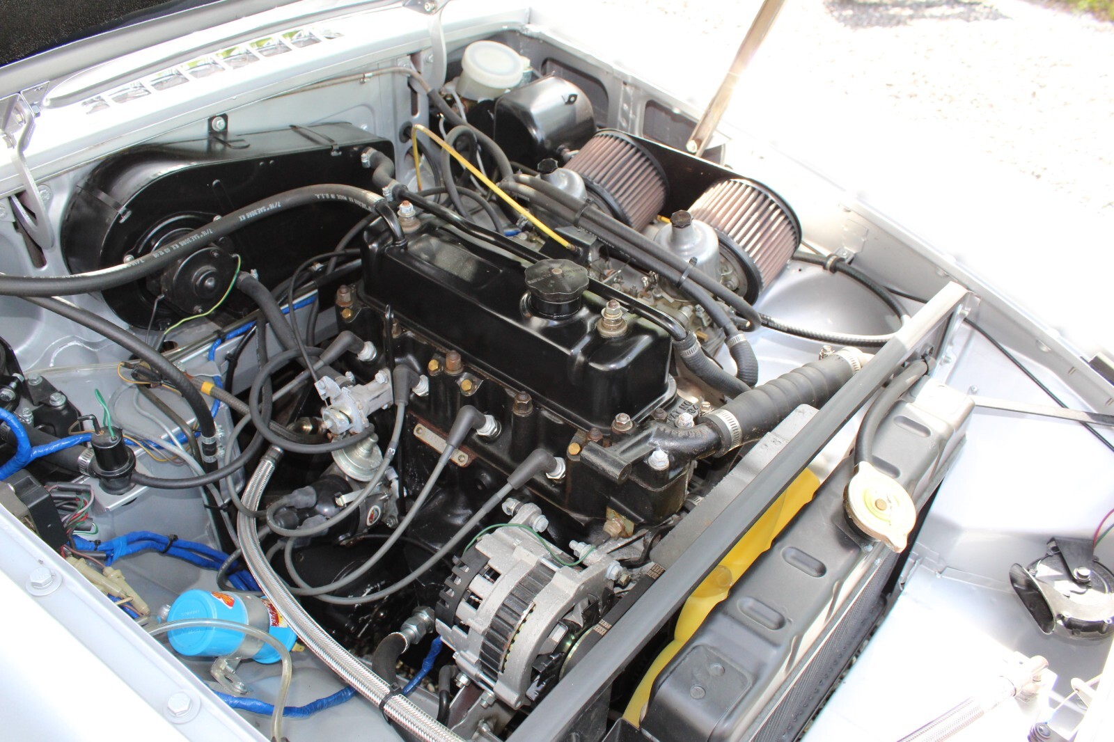 MG-MGB-1974-Convertible-14
