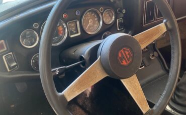 MG-MGB-1974-Convertible-15