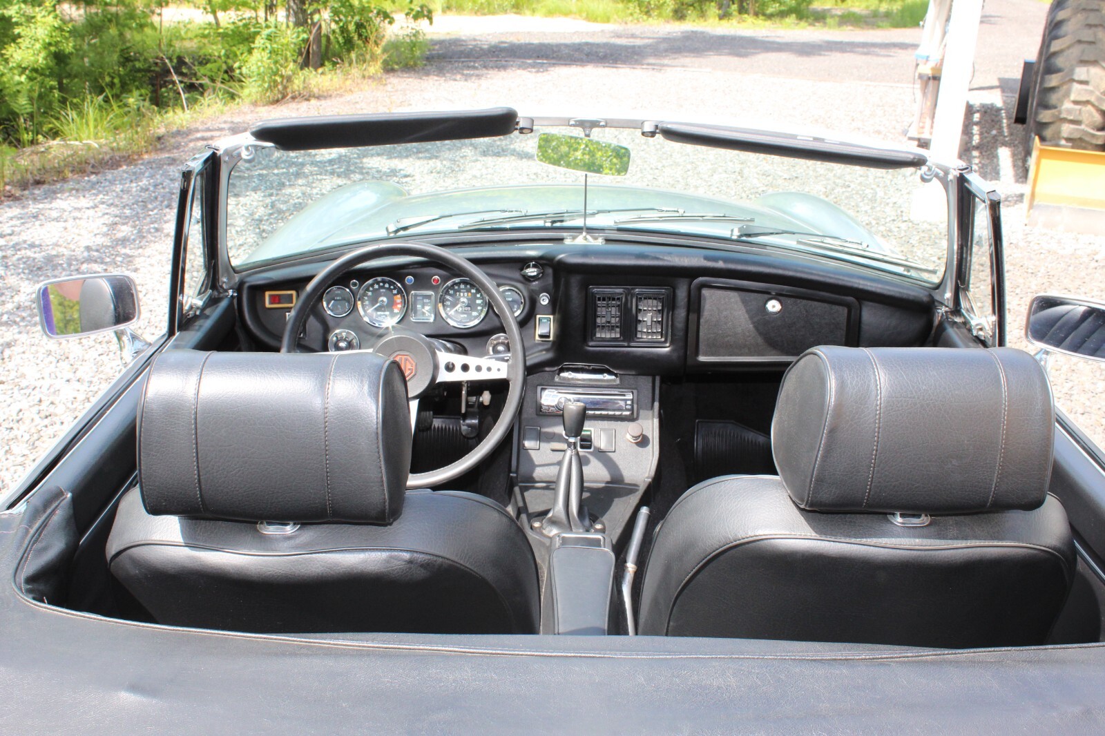 MG-MGB-1974-Convertible-5