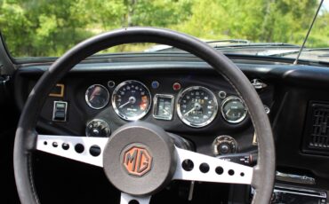 MG-MGB-1974-Convertible-6