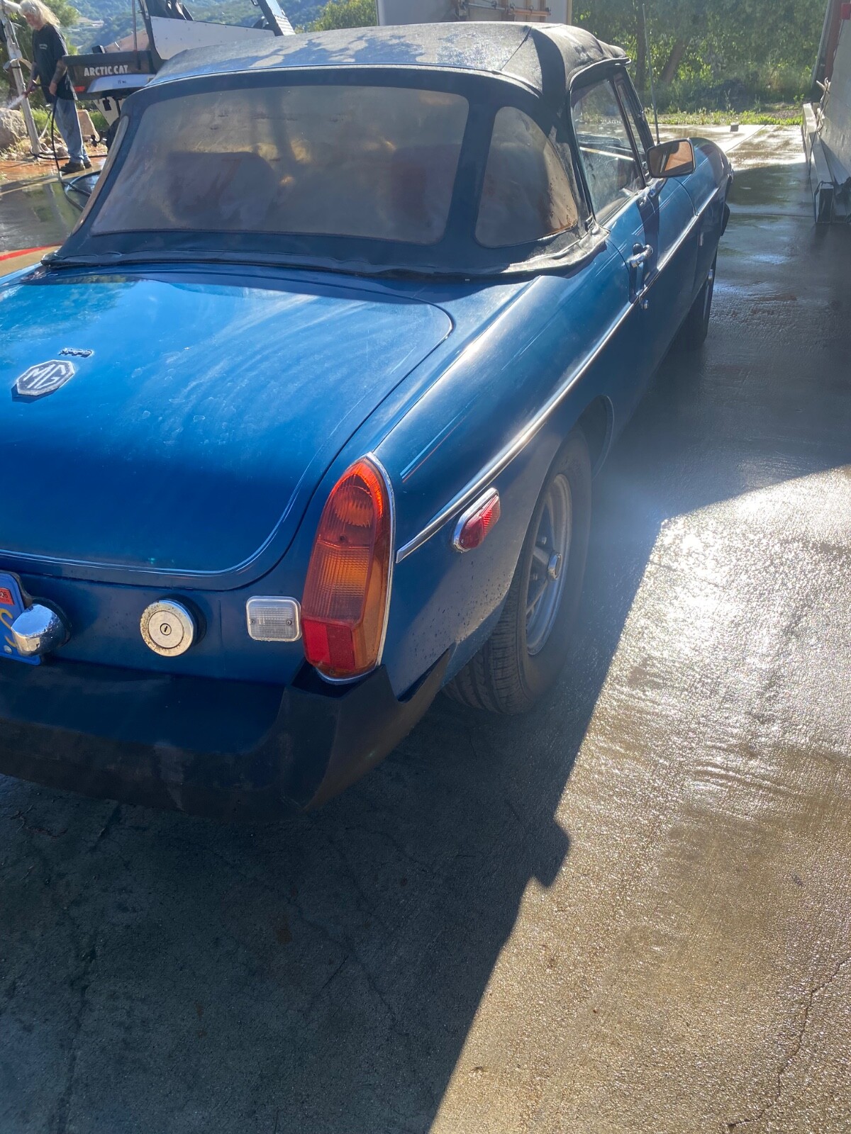 MG-MGB-1974-Convertible-7