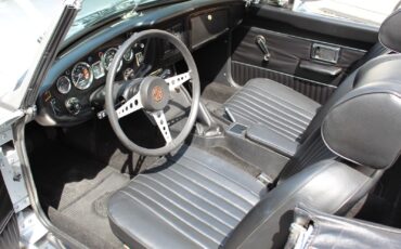 MG-MGB-1974-Convertible-8