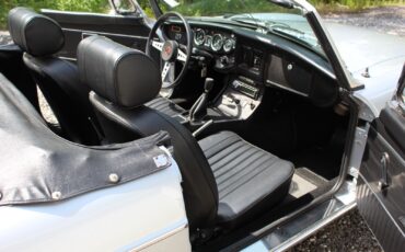 MG-MGB-1974-Convertible-9