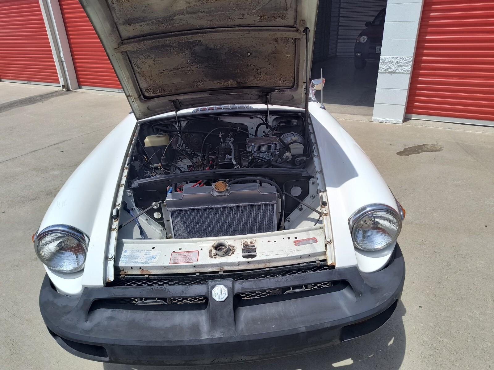 MG-MGB-1975-Convertible-7