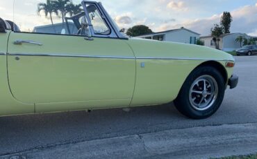 MG-MGB-1976-Convertible-10