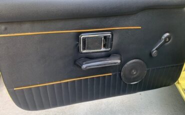 MG-MGB-1976-Convertible-15