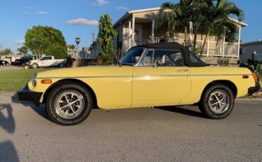 MG-MGB-1976-Convertible-2