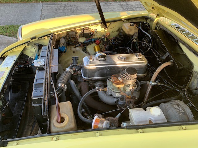 MG-MGB-1976-Convertible-21