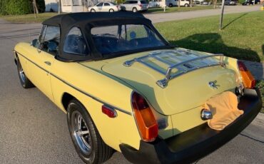MG-MGB-1976-Convertible-3