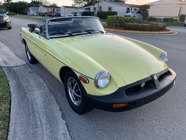 MG-MGB-1976-Convertible-7