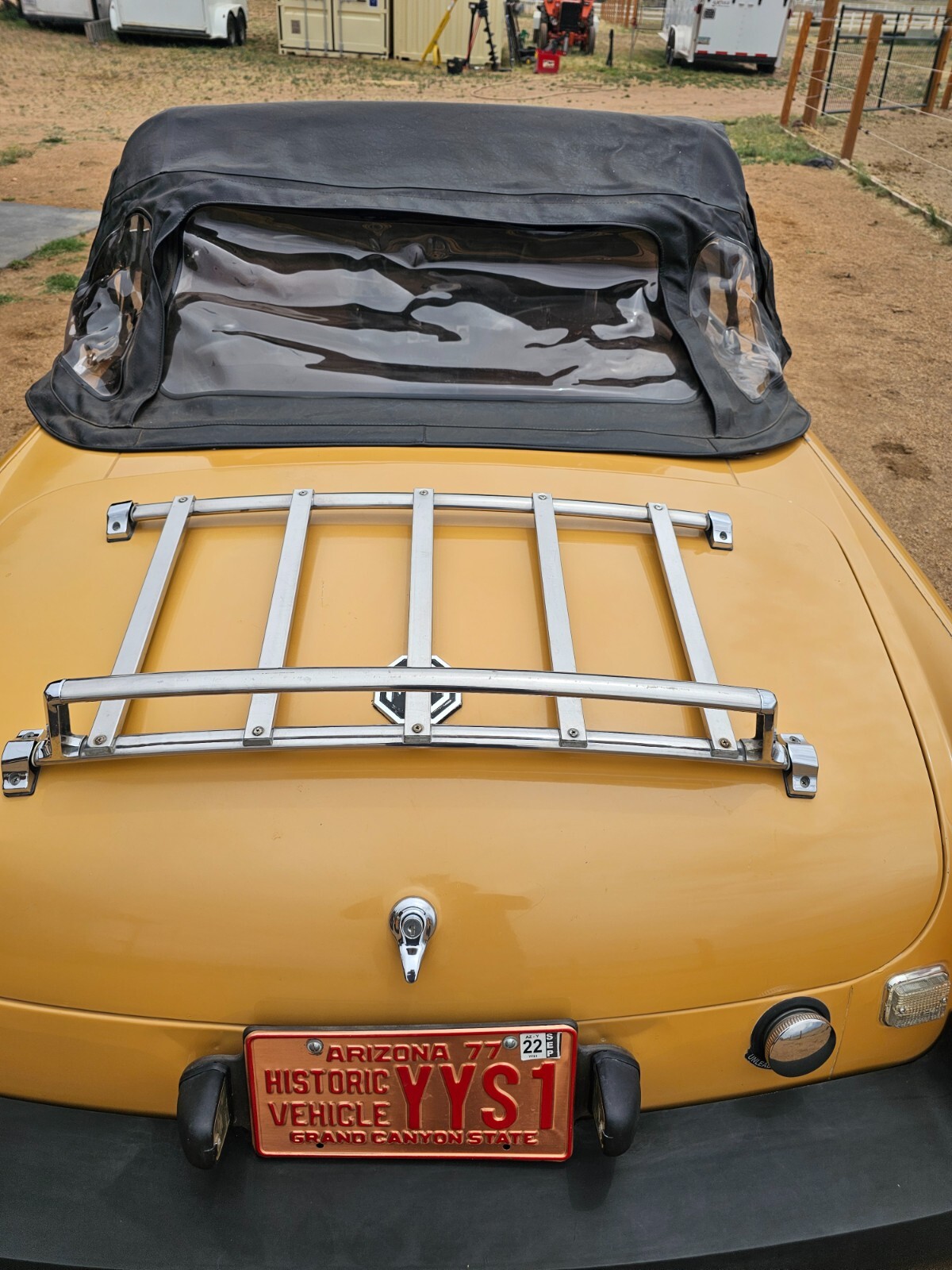 MG-MGB-1977-Convertible-11