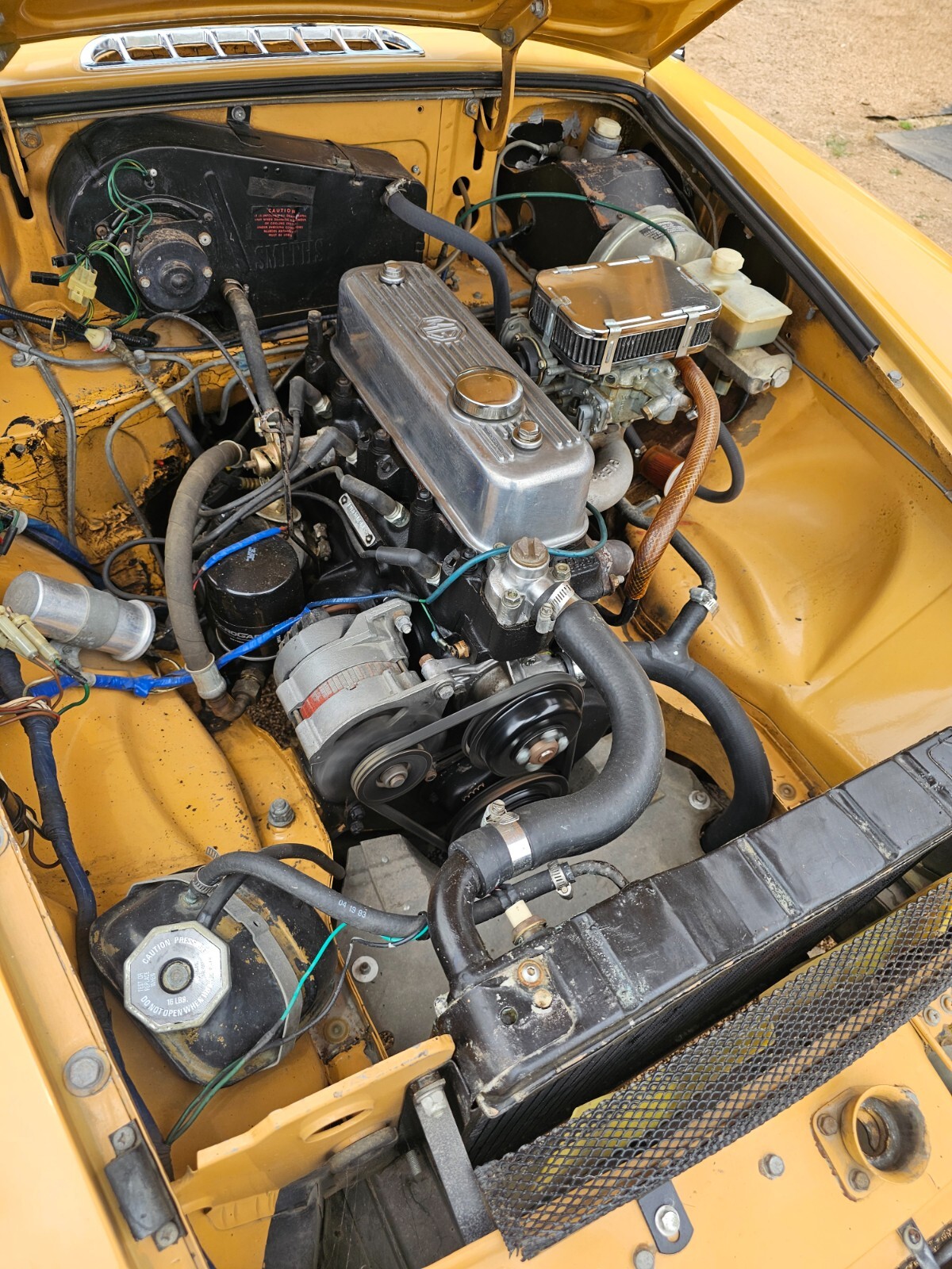 MG-MGB-1977-Convertible-14