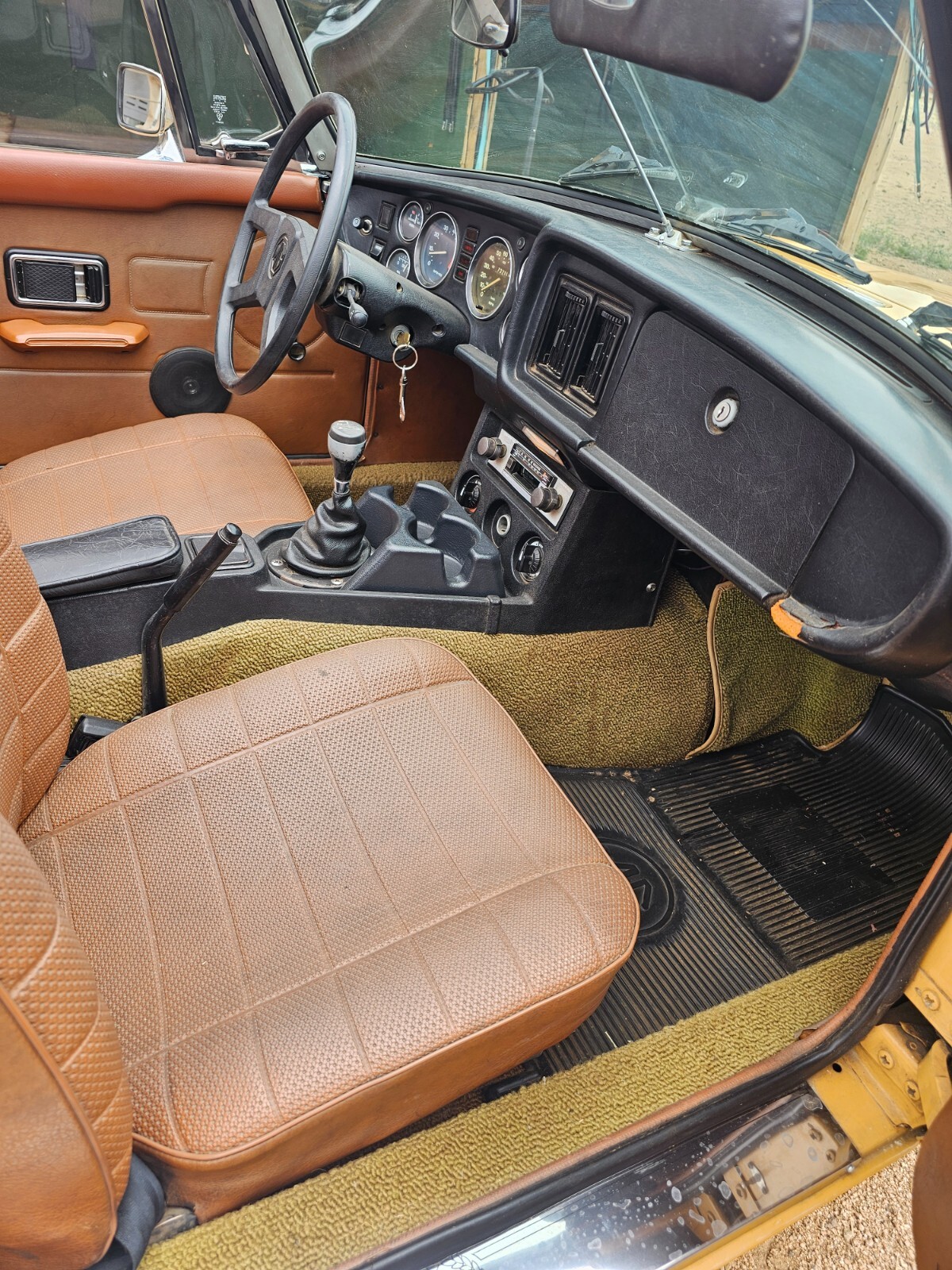 MG-MGB-1977-Convertible-19