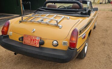 MG-MGB-1977-Convertible-2