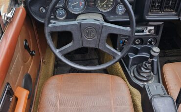 MG-MGB-1977-Convertible-3