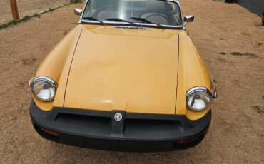 MG-MGB-1977-Convertible-8
