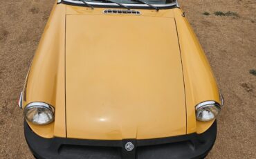 MG-MGB-1977-Convertible-9