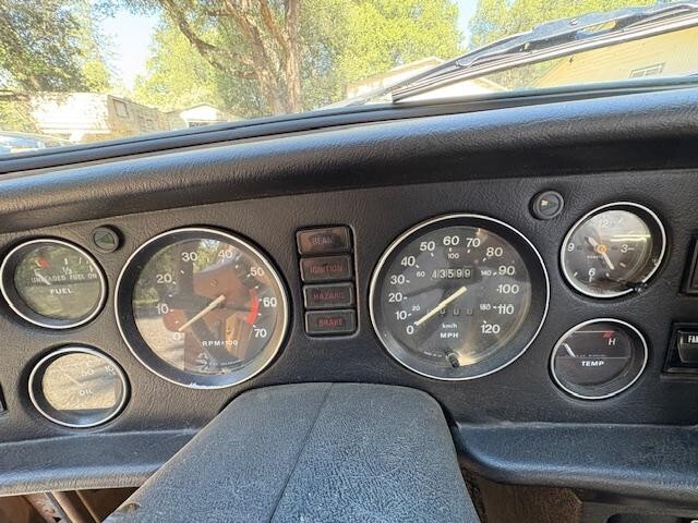 MG-MGB-1978-Convertible-7
