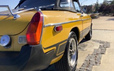 MG-MGB-1979-Convertible-13