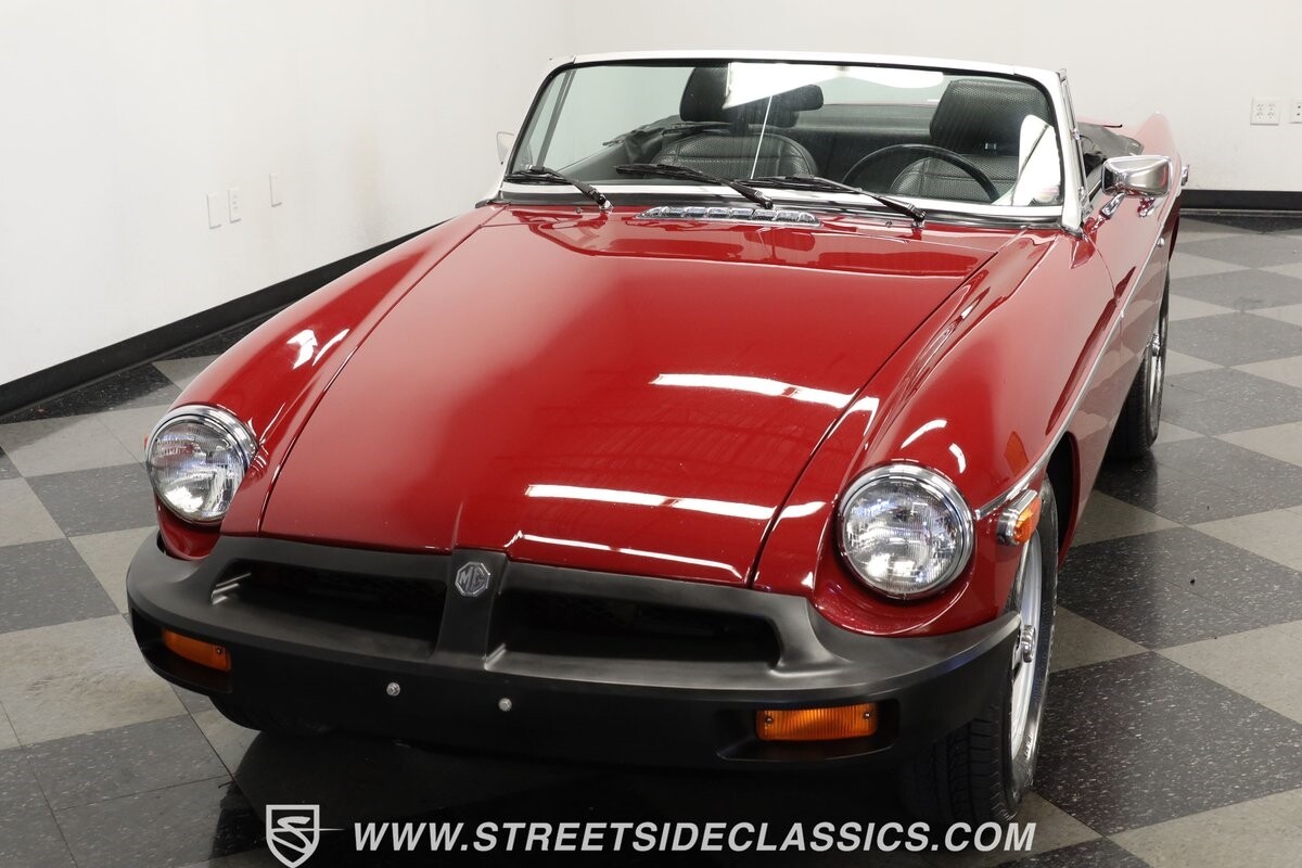 MG-MGB-1979-Convertible-16