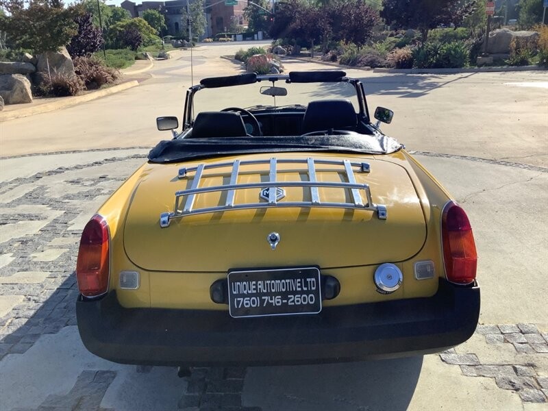 MG-MGB-1979-Convertible-18