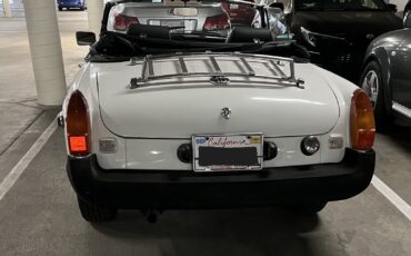 MG-MGB-1979-Convertible-2