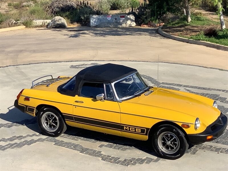 MG-MGB-1979-Convertible-22