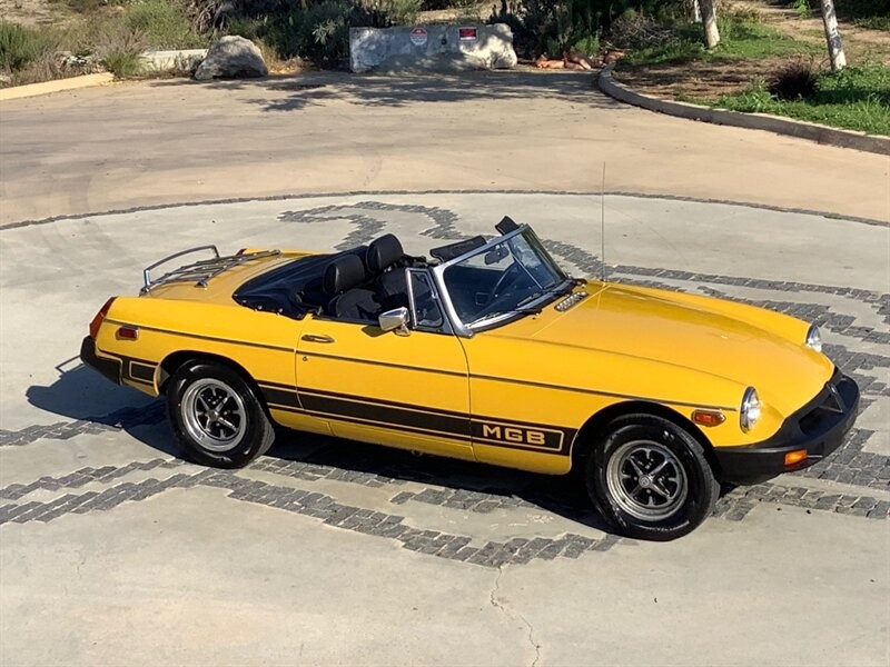 MG-MGB-1979-Convertible-23