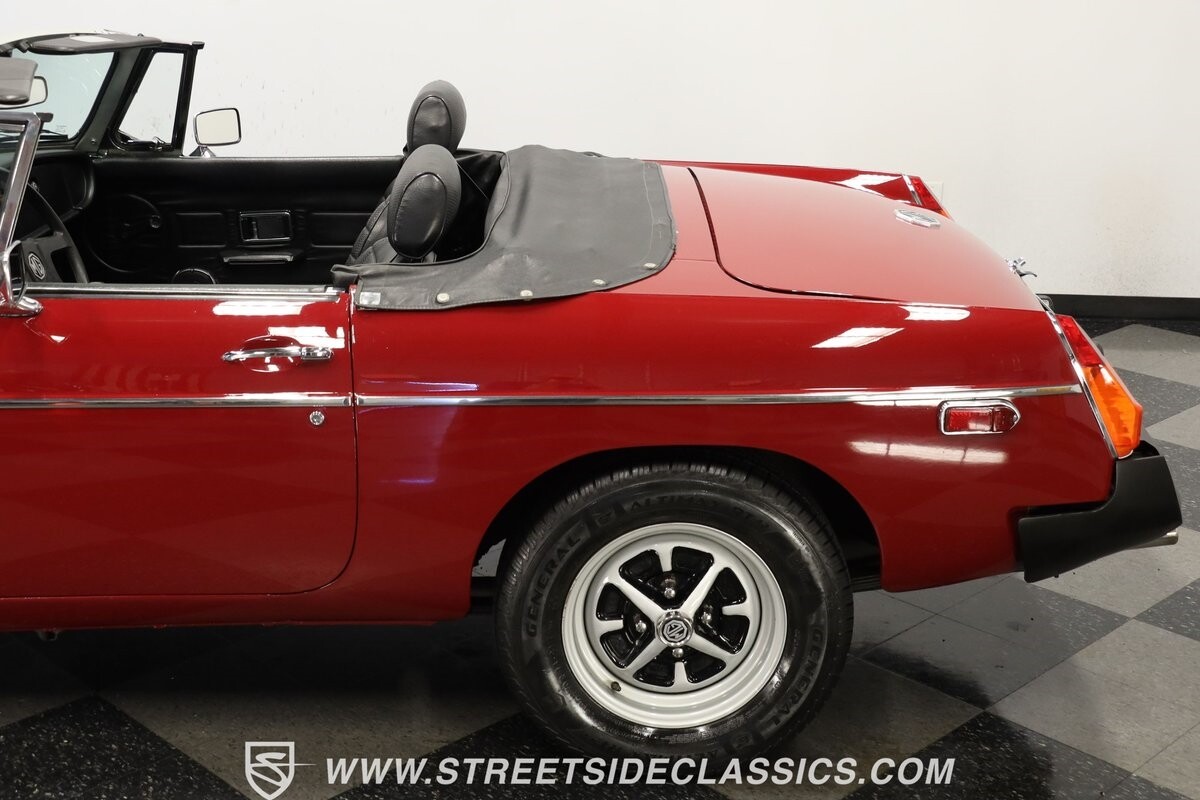 MG-MGB-1979-Convertible-23