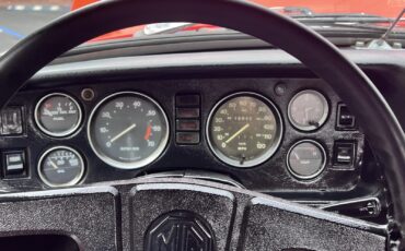 MG-MGB-1979-Convertible-23