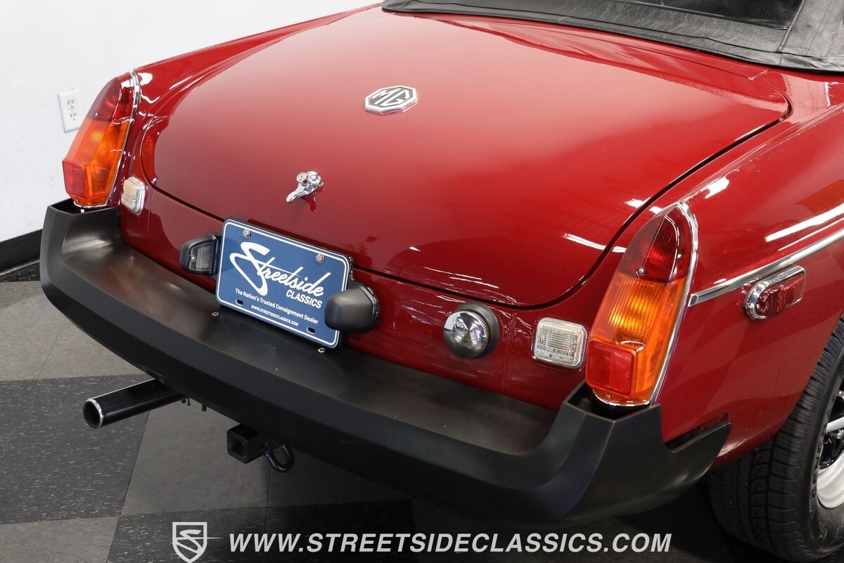 MG-MGB-1979-Convertible-24